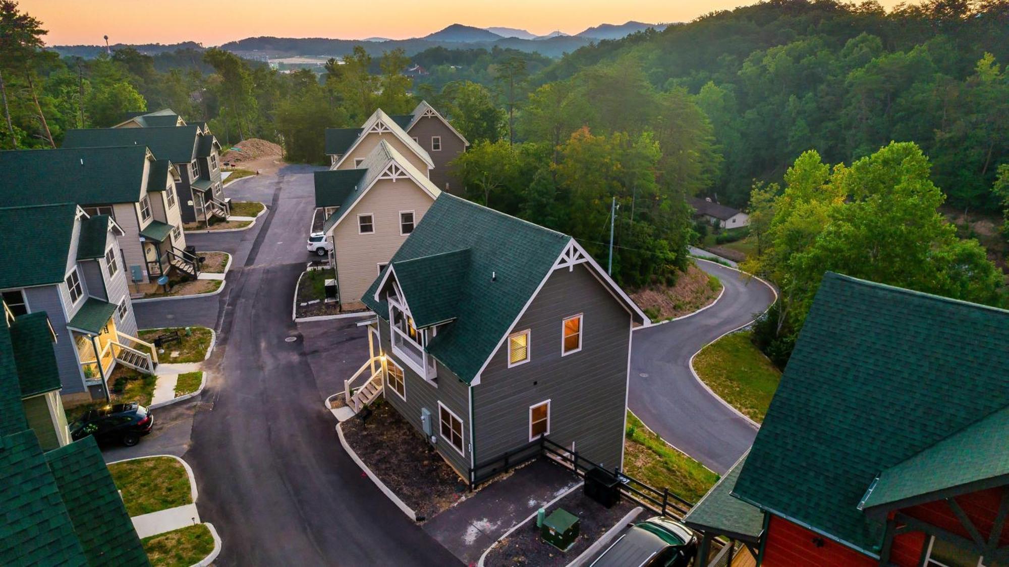 Liberty Lodge - Family Getaway With Pool, Hot Tub, Arcade & Dogs بيدجن فورج المظهر الخارجي الصورة
